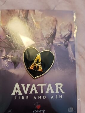 Halo Gold Lapel Pin